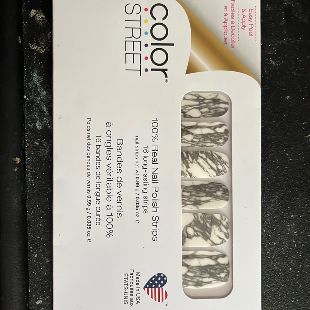 Color Street nail polish strips